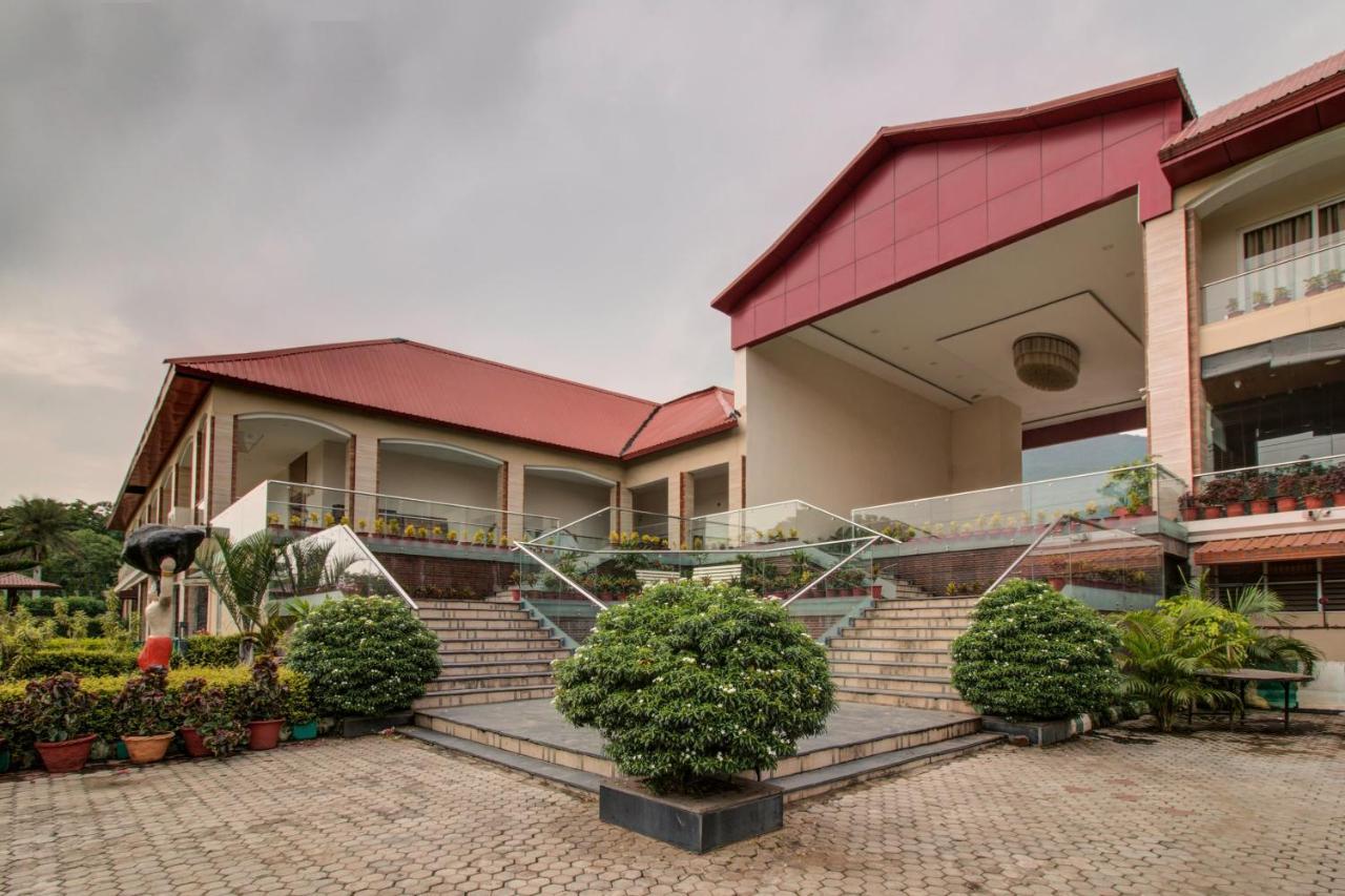 Oyo 3575 The Wave International Hotell Jamshedpur Exteriör bild