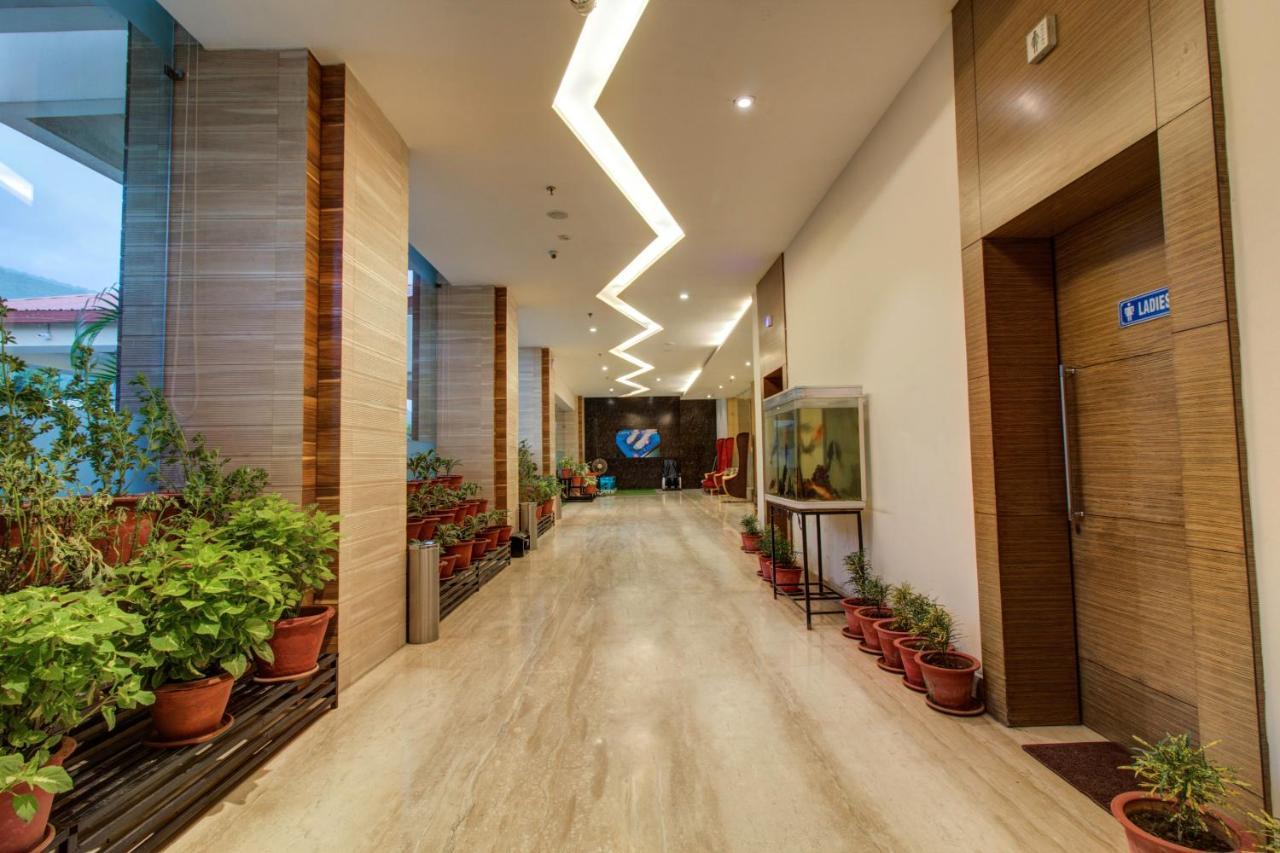 Oyo 3575 The Wave International Hotell Jamshedpur Exteriör bild