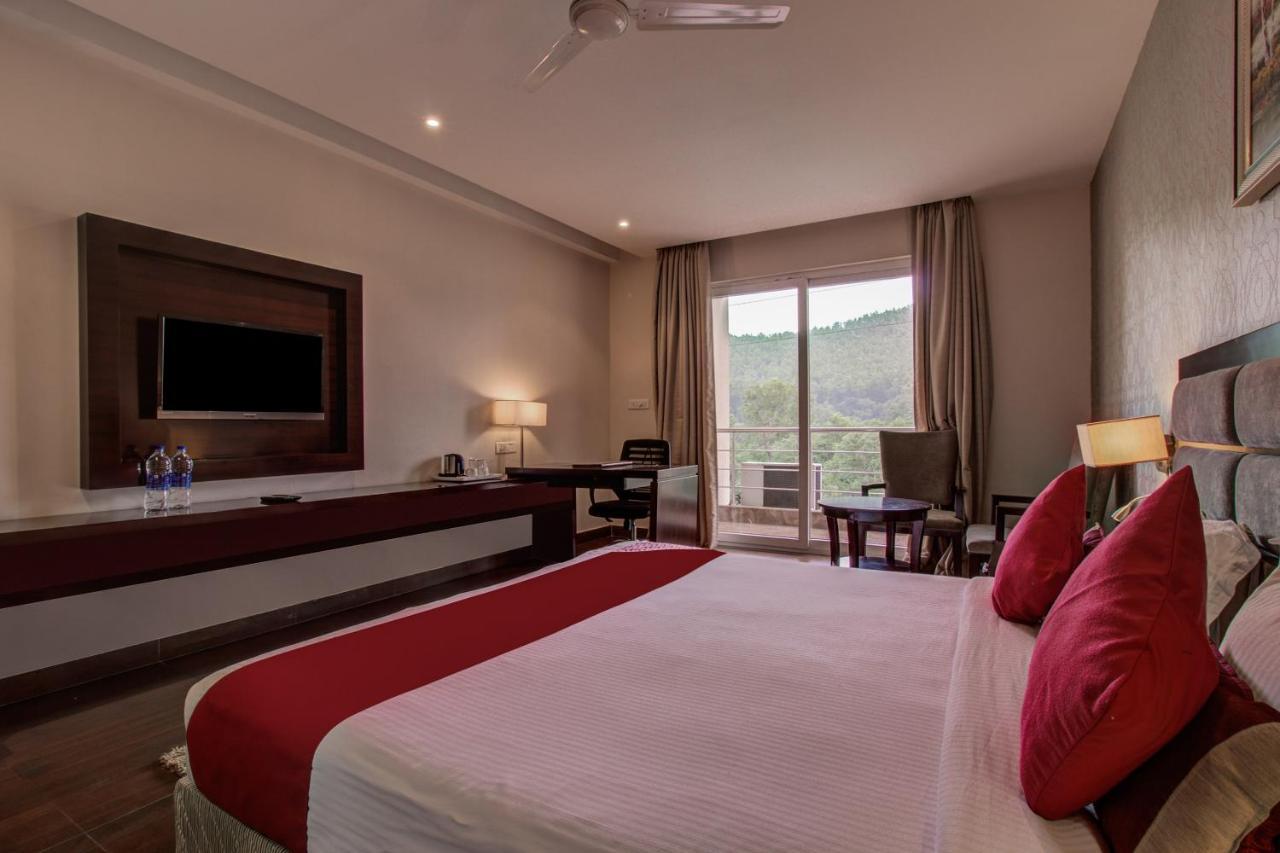 Oyo 3575 The Wave International Hotell Jamshedpur Exteriör bild
