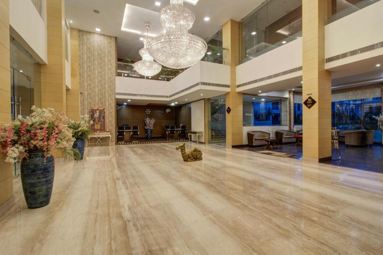 Oyo 3575 The Wave International Hotell Jamshedpur Exteriör bild