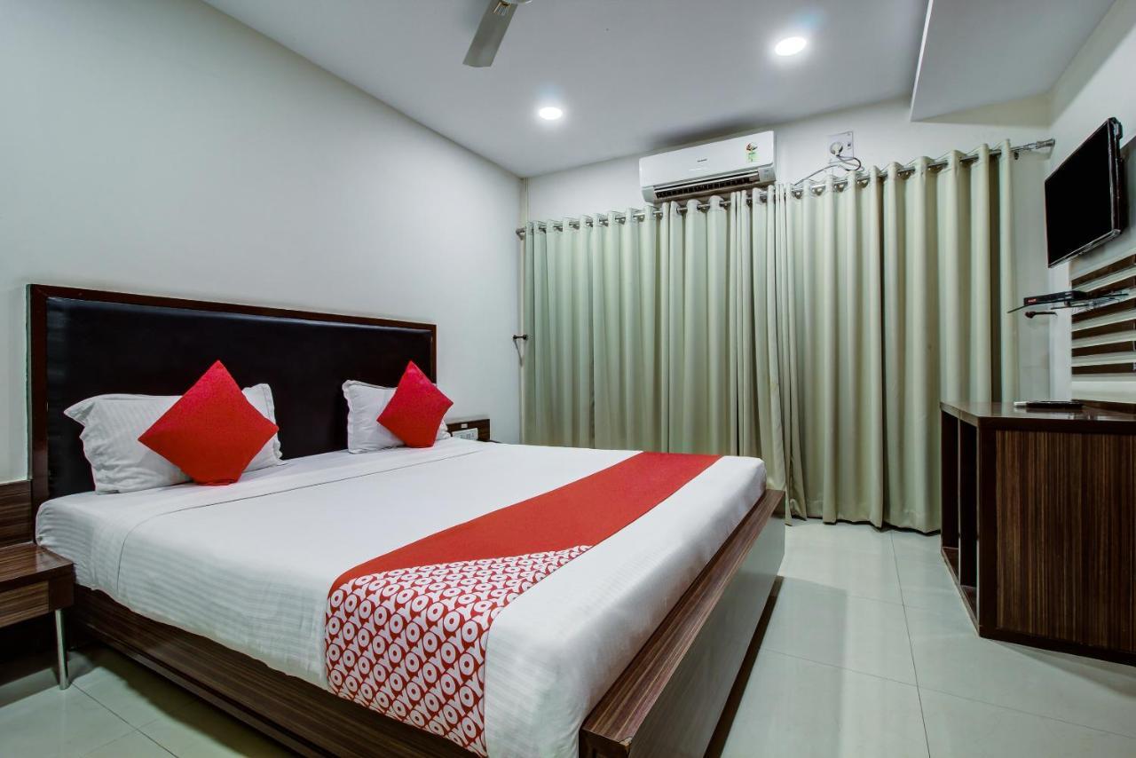 Oyo 3575 The Wave International Hotell Jamshedpur Exteriör bild