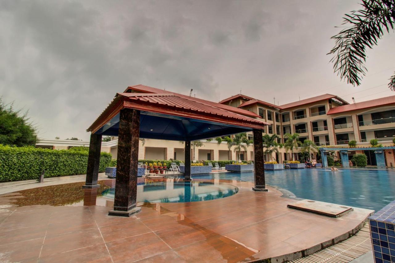 Oyo 3575 The Wave International Hotell Jamshedpur Exteriör bild