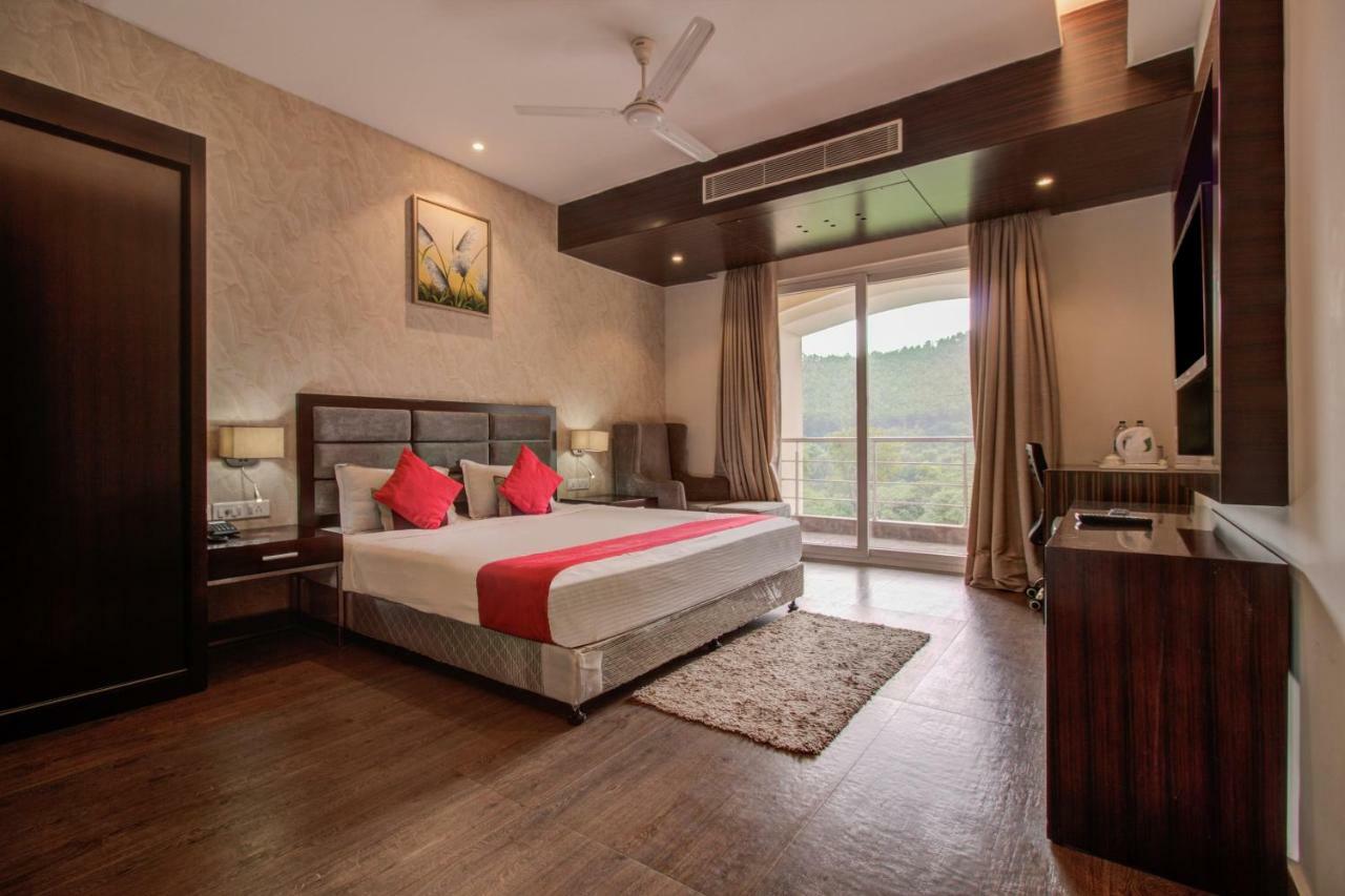 Oyo 3575 The Wave International Hotell Jamshedpur Exteriör bild