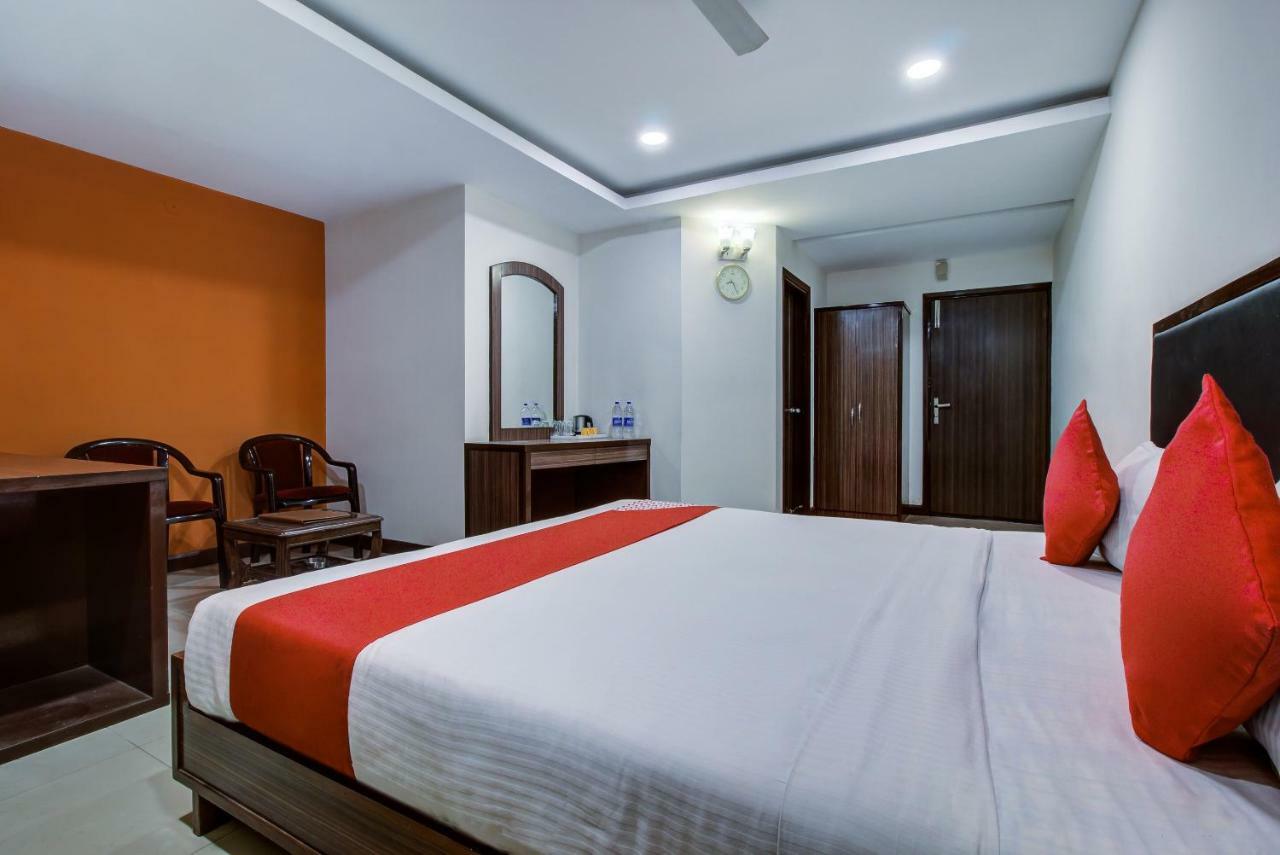 Oyo 3575 The Wave International Hotell Jamshedpur Exteriör bild